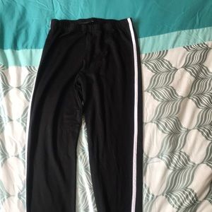 Black and white stripe leggings